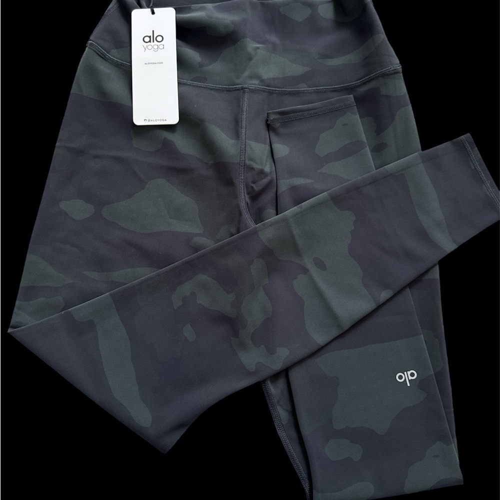 ALO Yoga Women's Leggings - Dark Camo